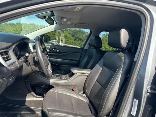 2020 GMC Acadia AWD SLT