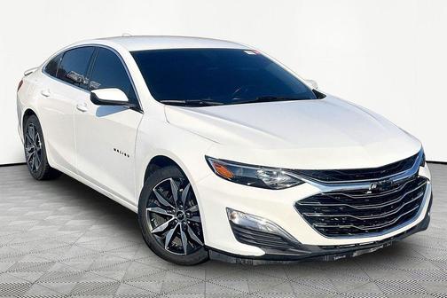 2020 Chevrolet Malibu FWD RS