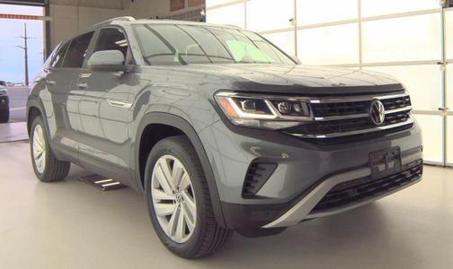 Platinum Gray Metallic 2023 Volkswagen Atlas Cross Sport 2.0T SE w/Technology 4MOTION