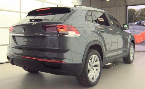 Platinum Gray Metallic 2023 Volkswagen Atlas Cross Sport 2.0T SE w/Technology 4MOTION