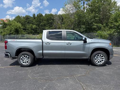 2025 Chevrolet Silverado 1500 LT