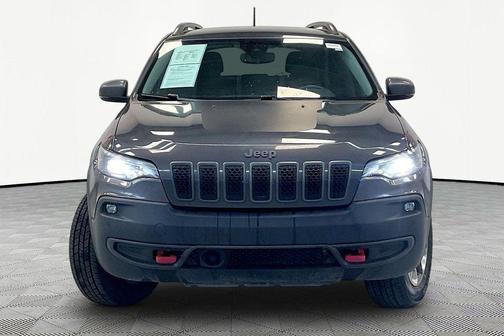 Granite Crystal Metallic Clearcoat 2019 Jeep Cherokee Trailhawk Elite