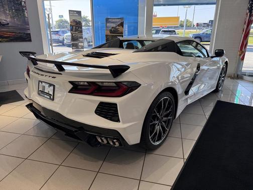 2026 Chevrolet Corvette Stingray w/3LT