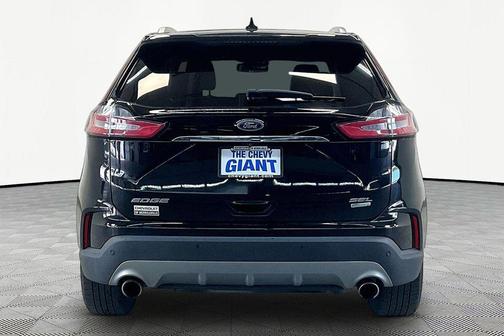 Black Metallic 2020 Ford Edge SEL