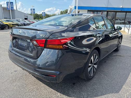 2021 Nissan Altima 2.5 SV