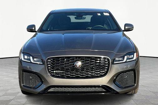 2022 Jaguar XF R-Dynamic SE P300 AWD Automatic