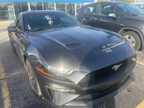 2020 Ford Mustang EcoBoost