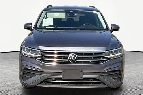 Platinum Gray Metallic 2023 Volkswagen Tiguan 2.0T S