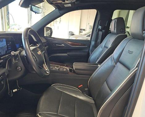 Crystal White 2024 Cadillac Escalade Premium Luxury