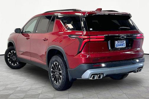 Radiant Red 2026 Chevrolet Traverse AWD Z71
