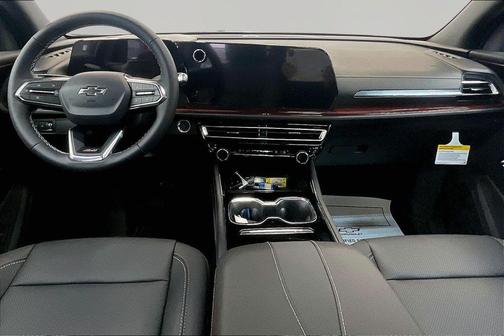 Radiant Red 2026 Chevrolet Traverse AWD Z71