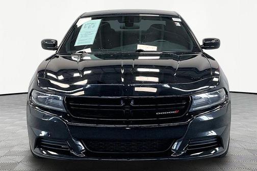 Pitch Black Clearcoat 2018 Dodge Charger SXT