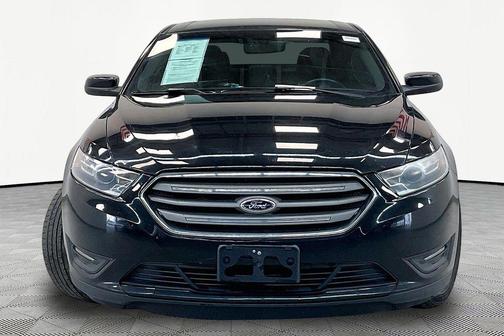 Tuxedo Black Metallic 2014 Ford Taurus SEL