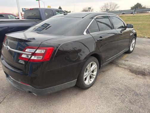 2014 Ford Taurus SEL