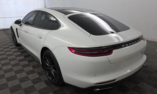 2020 Porsche Panamera 4