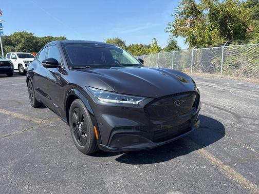 2022 Ford Mustang Mach-E California Route 1