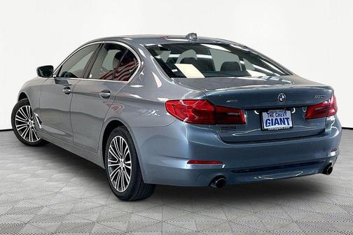 Bluestone Metallic 2019 BMW 530 xDrive