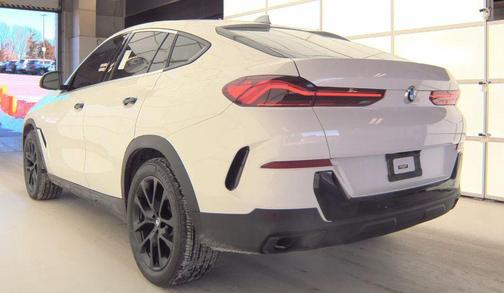 2023 BMW X6 xDrive40i