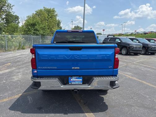 2025 Chevrolet Silverado 1500 LT