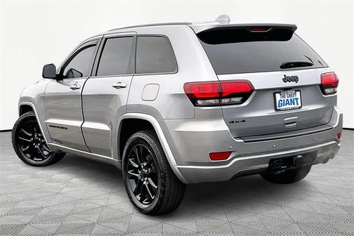 2021 Jeep Grand Cherokee Laredo