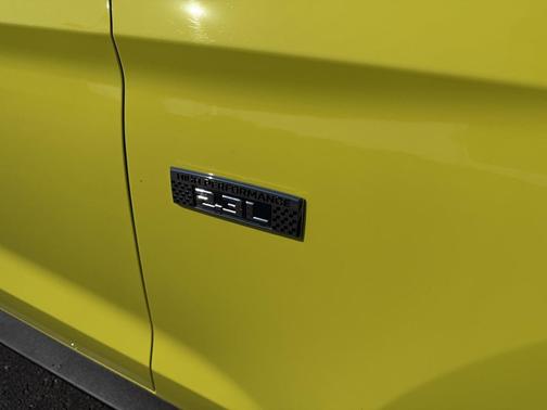 2021 Ford Mustang EcoBoost