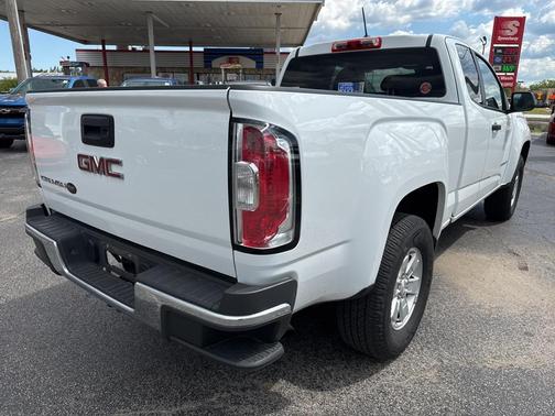 2016 GMC Canyon Base