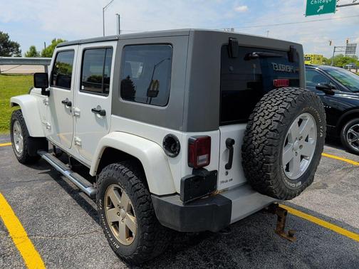 Stone White Clearcoat/Khaki Hard Top 2010 Jeep Wrangler Unlimited Sahara