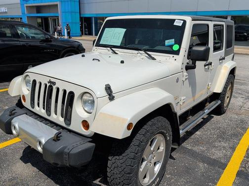 Stone White Clearcoat/Khaki Hard Top 2010 Jeep Wrangler Unlimited Sahara
