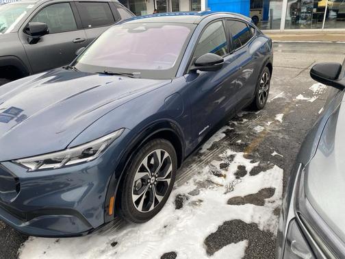2021 Ford Mustang Mach-E Premium