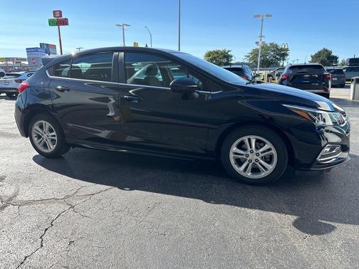 2018 Chevrolet Cruze LT