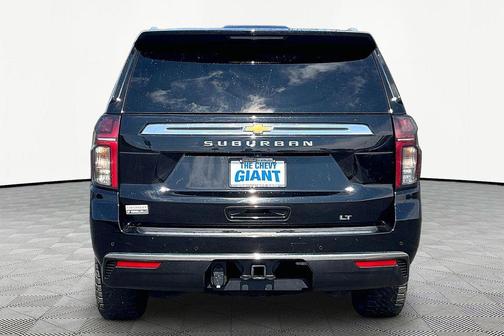 2022 Chevrolet Suburban LT