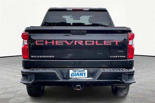 2022 Chevrolet Silverado 1500 Custom