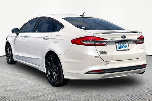 White Platinum Clearcoat Metallic 2018 Ford Fusion SE