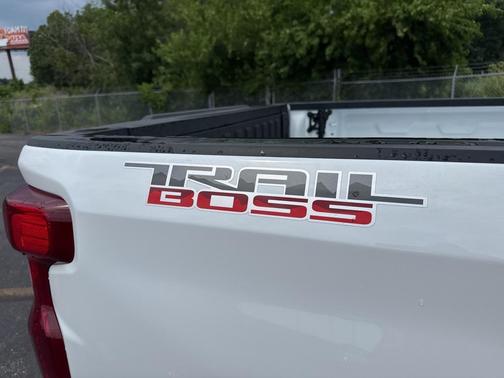 2025 Chevrolet Silverado 1500 Custom Trail Boss