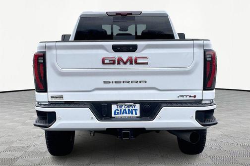 2025 GMC Sierra 3500 AT4