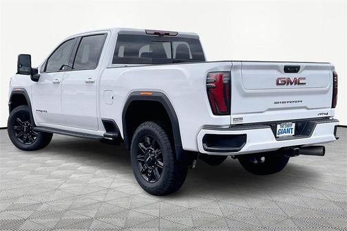 2025 GMC Sierra 3500 AT4