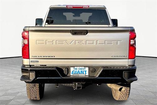 2026 Chevrolet Silverado 2500 Custom