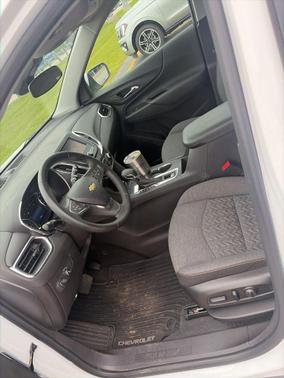 Summit White 2024 Chevrolet Equinox 1LT