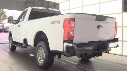 OXFORD WHITE 2023 Ford F-250 XL