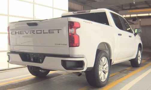 Summit White 2023 Chevrolet Silverado 1500 Custom
