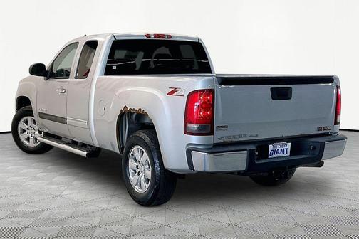 Quicksilver Metallic 2013 GMC Sierra 1500 SLE1