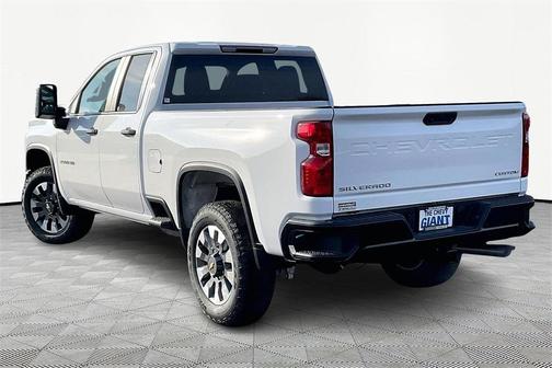 2026 Chevrolet Silverado 2500 Custom