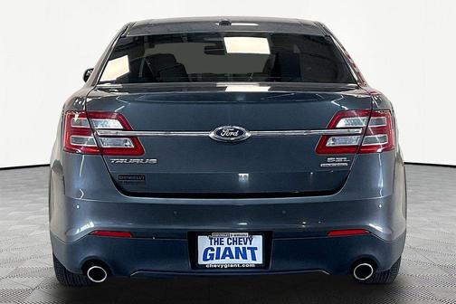 MAGNETIC 2017 Ford Taurus SEL