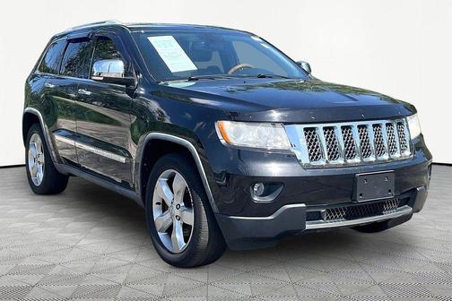 Brilliant Black Crystal Pearl 2012 Jeep Grand Cherokee Overland