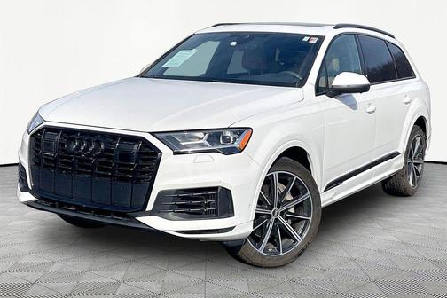 2022 Audi Q7 55 Premium Plus