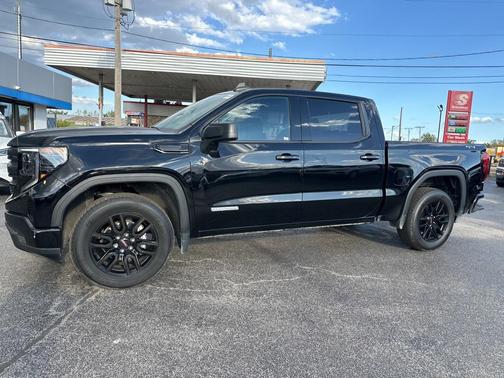 2022 GMC Sierra 1500 Elevation