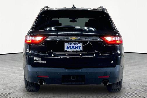 Black Metallic 2020 Chevrolet Traverse LT Cloth