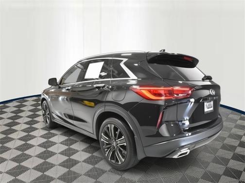 2022 INFINITI QX50 LUXE