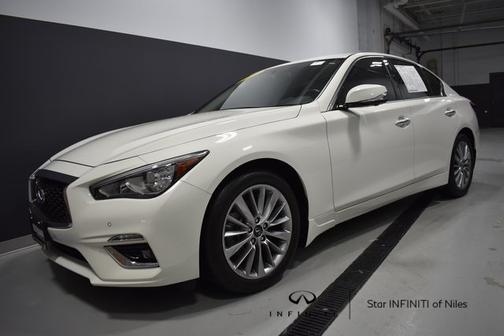 2023 INFINITI Q50 LUXE