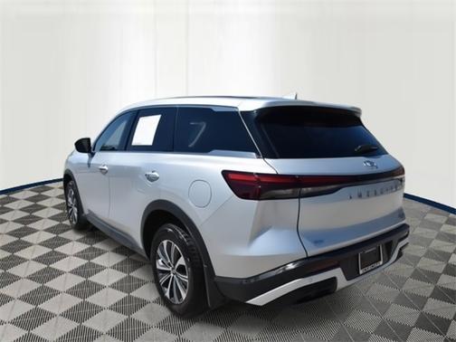 2022 INFINITI QX60 PURE